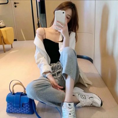 哈啰,我叫朵莉丝